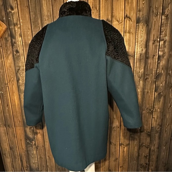 Vintage Wool Forest Green and Black Women's Coat - Picture 4 of 9